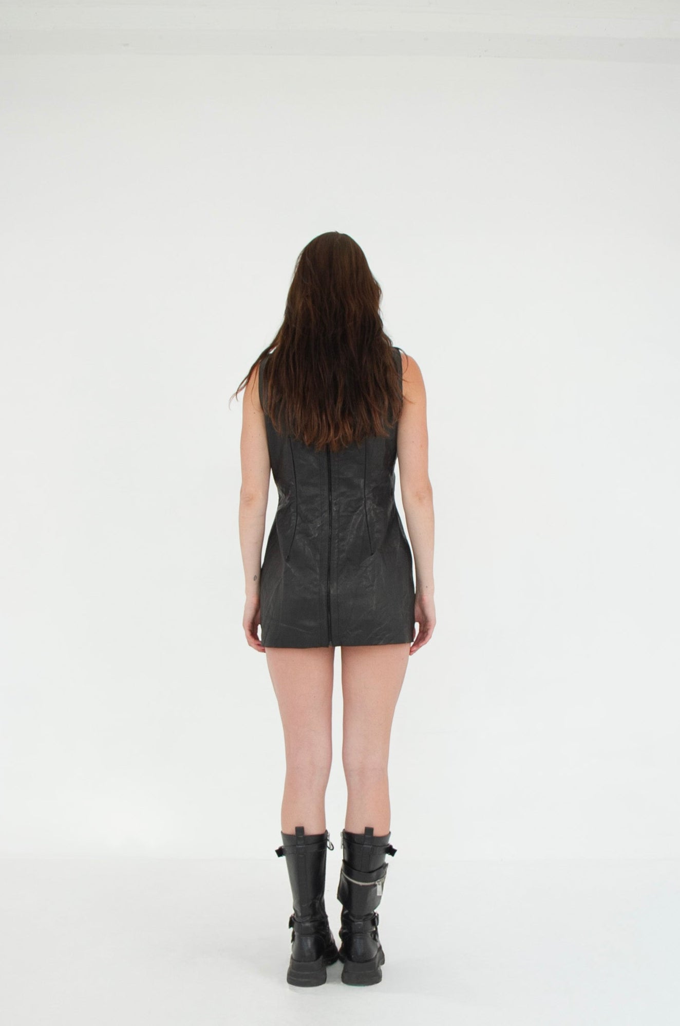 The Mini Dress ONYX back leather 76cm