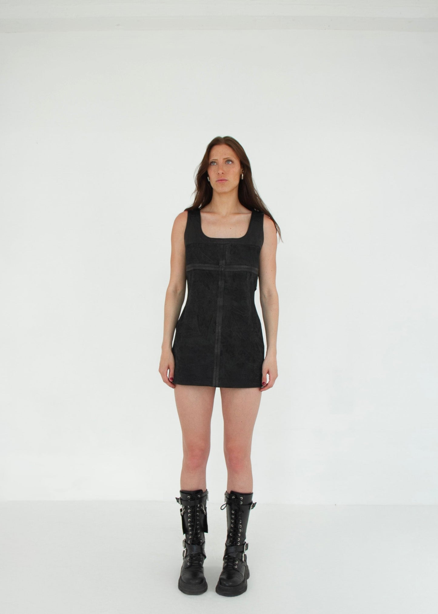 The Mini Dress ONYX front suede 76cm