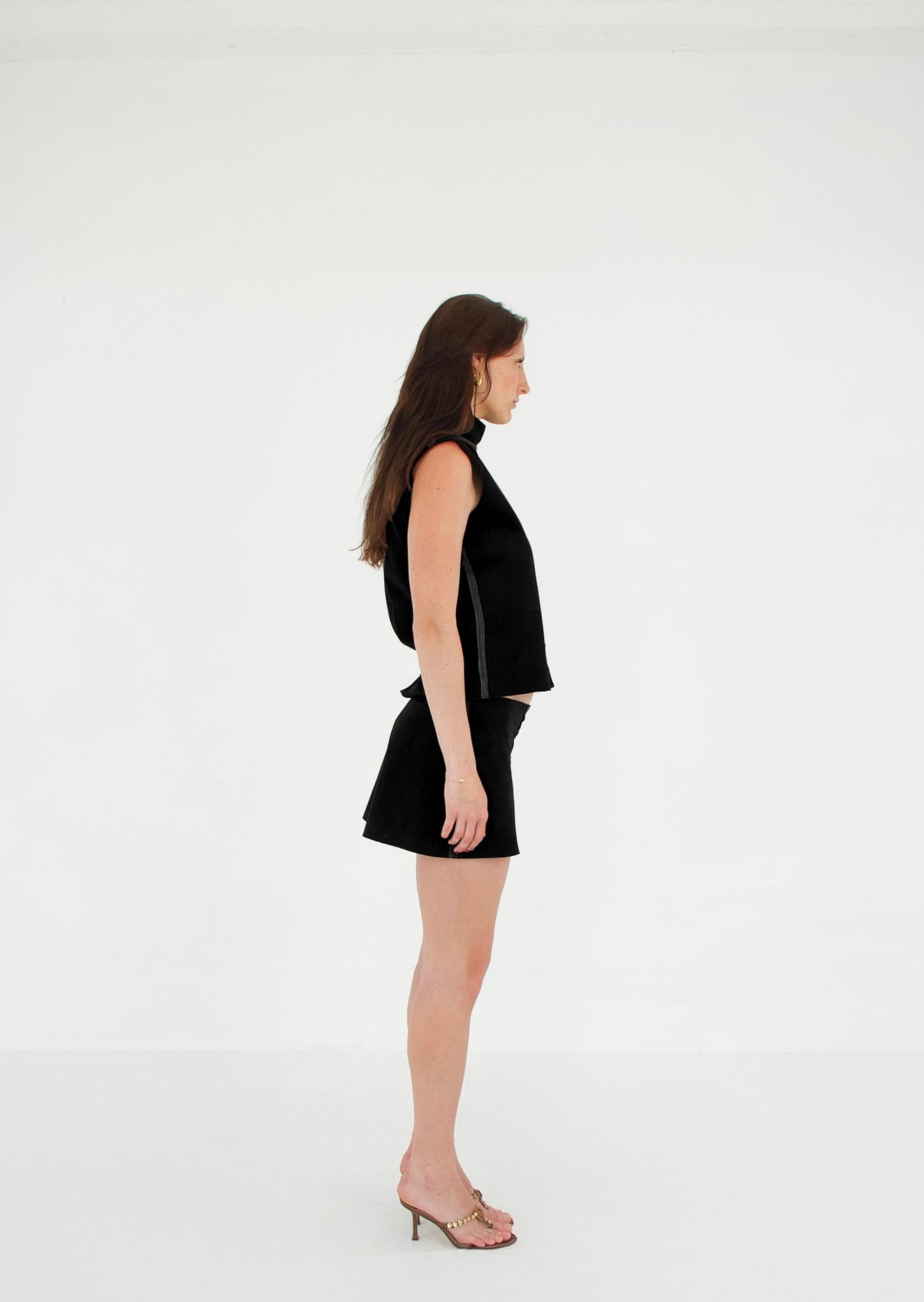 The Tunic Top ONYX right suede
