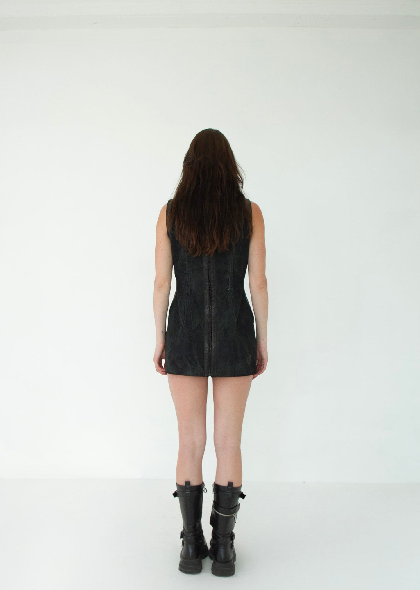 The Mini Dress ONYX back suede 76cm