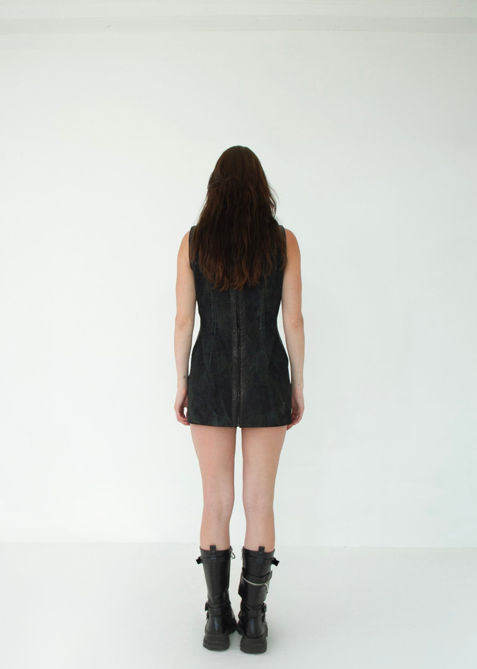 The Mini Dress ONYX back suede 76cm