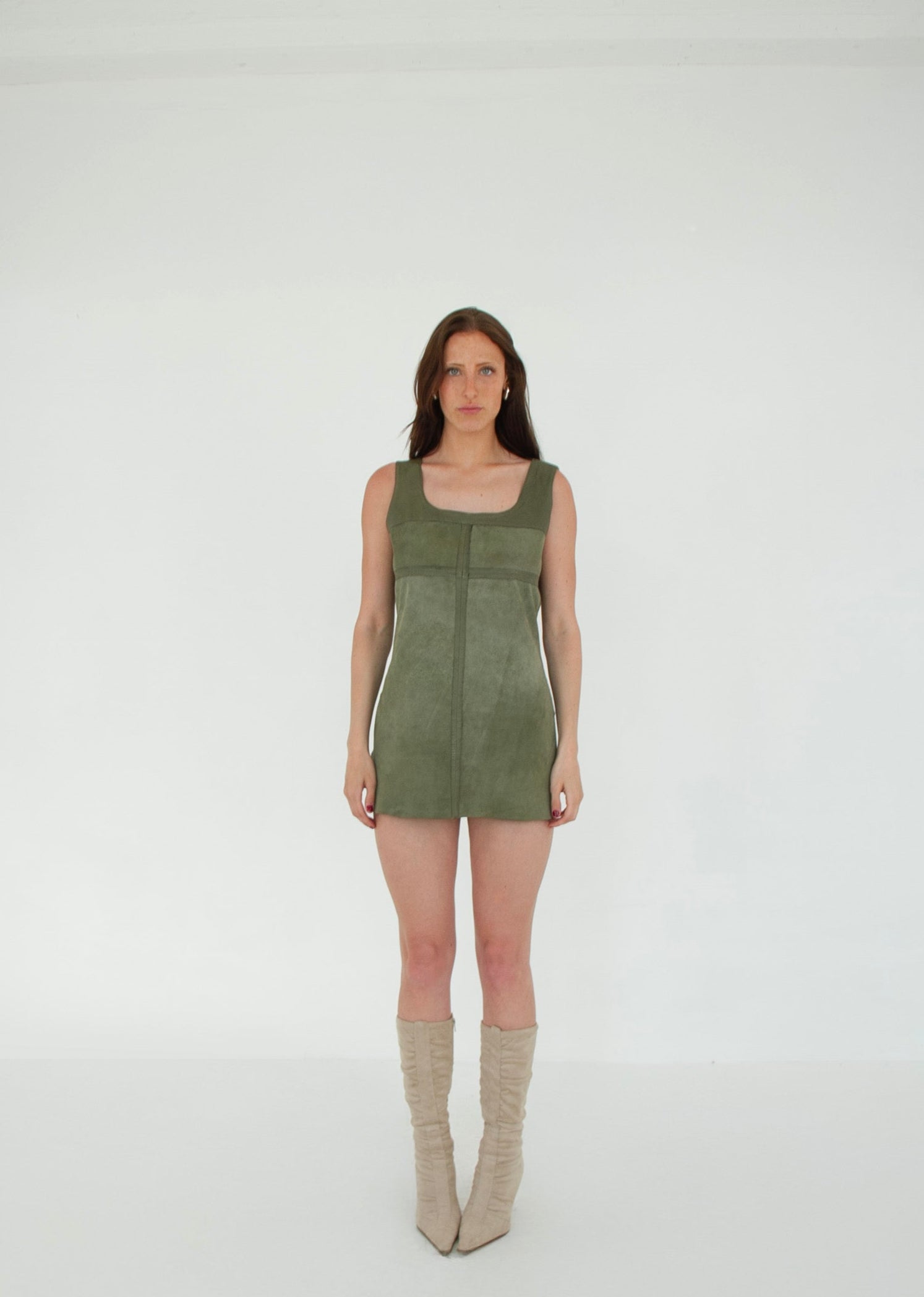 The Mini Dress BUD front suede 76cm