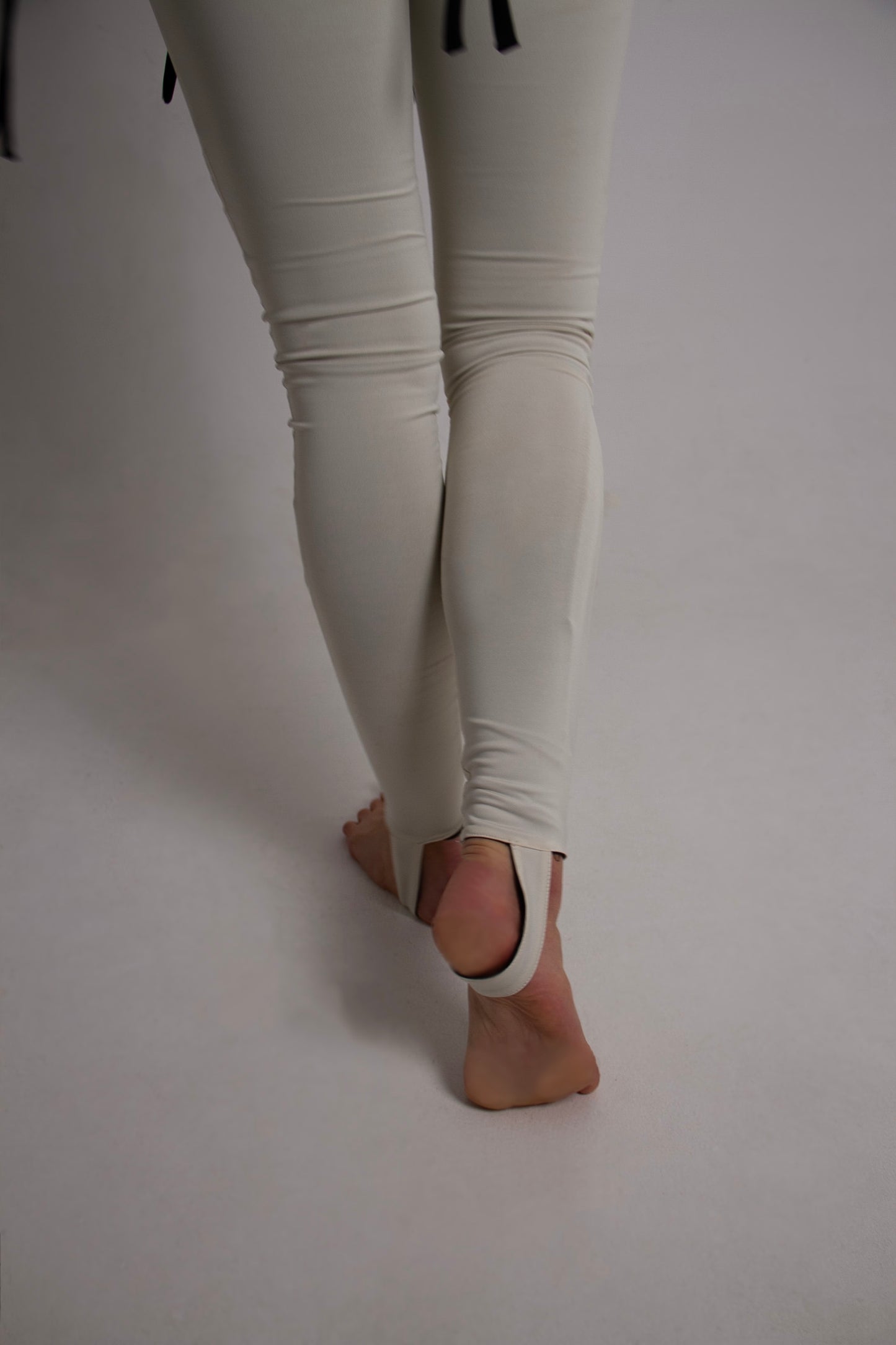 Stirrup Tied-Up Leggings